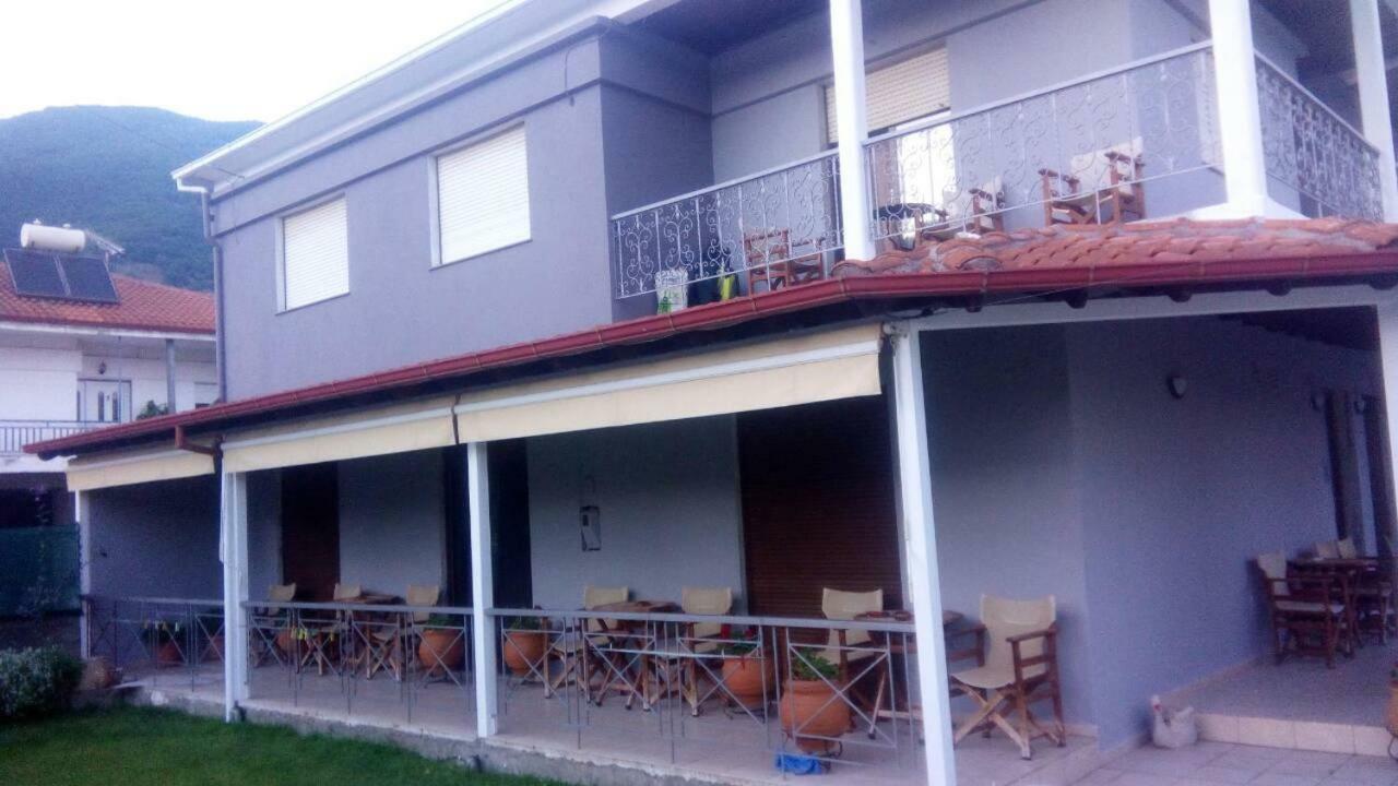 Rodavgi Káto Loutrákion Exterior foto